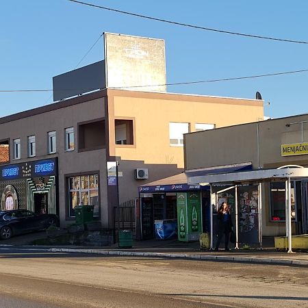 Airport Molko Apartments Surčin 外观 照片