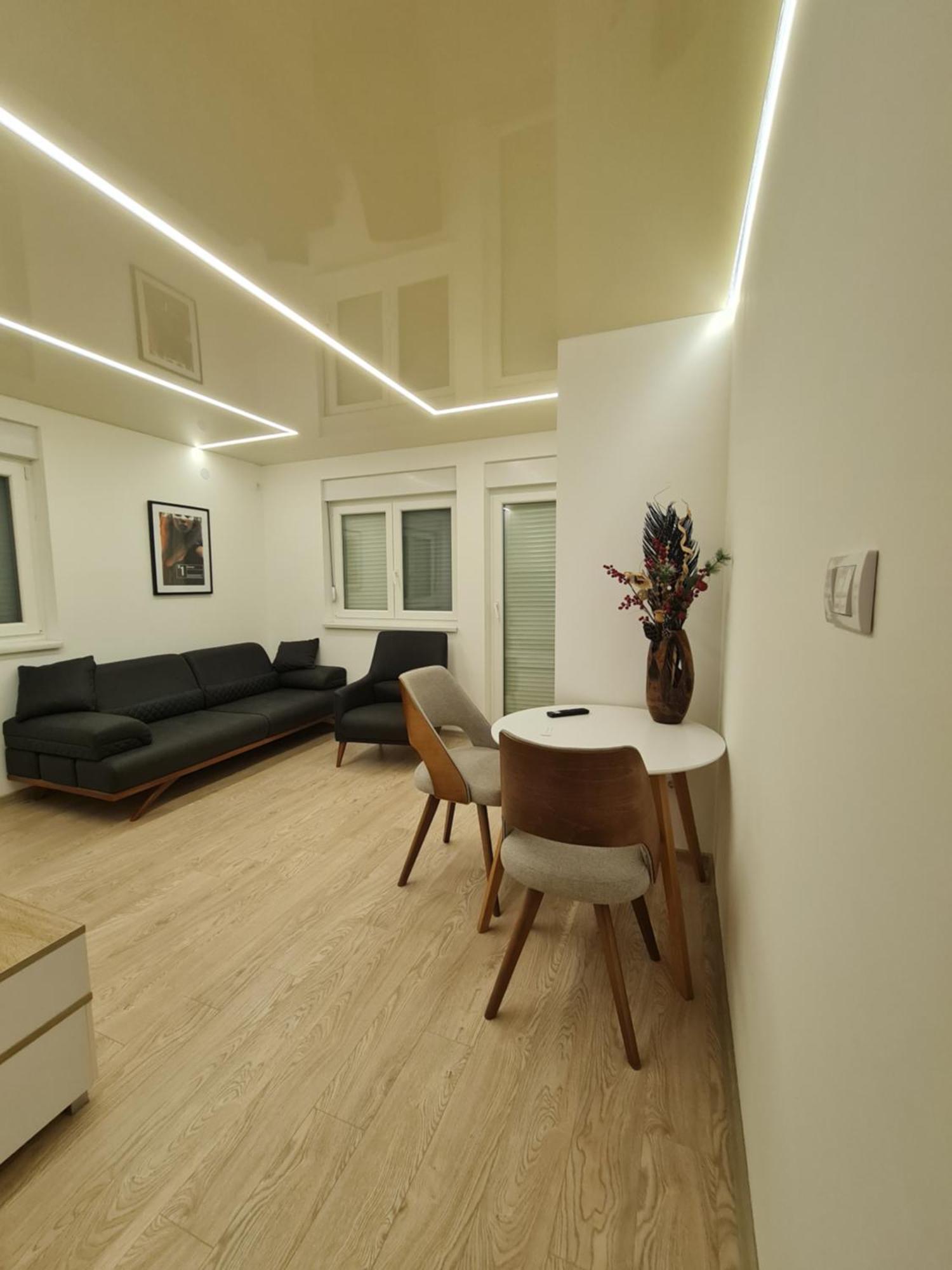 Airport Molko Apartments Surčin 外观 照片